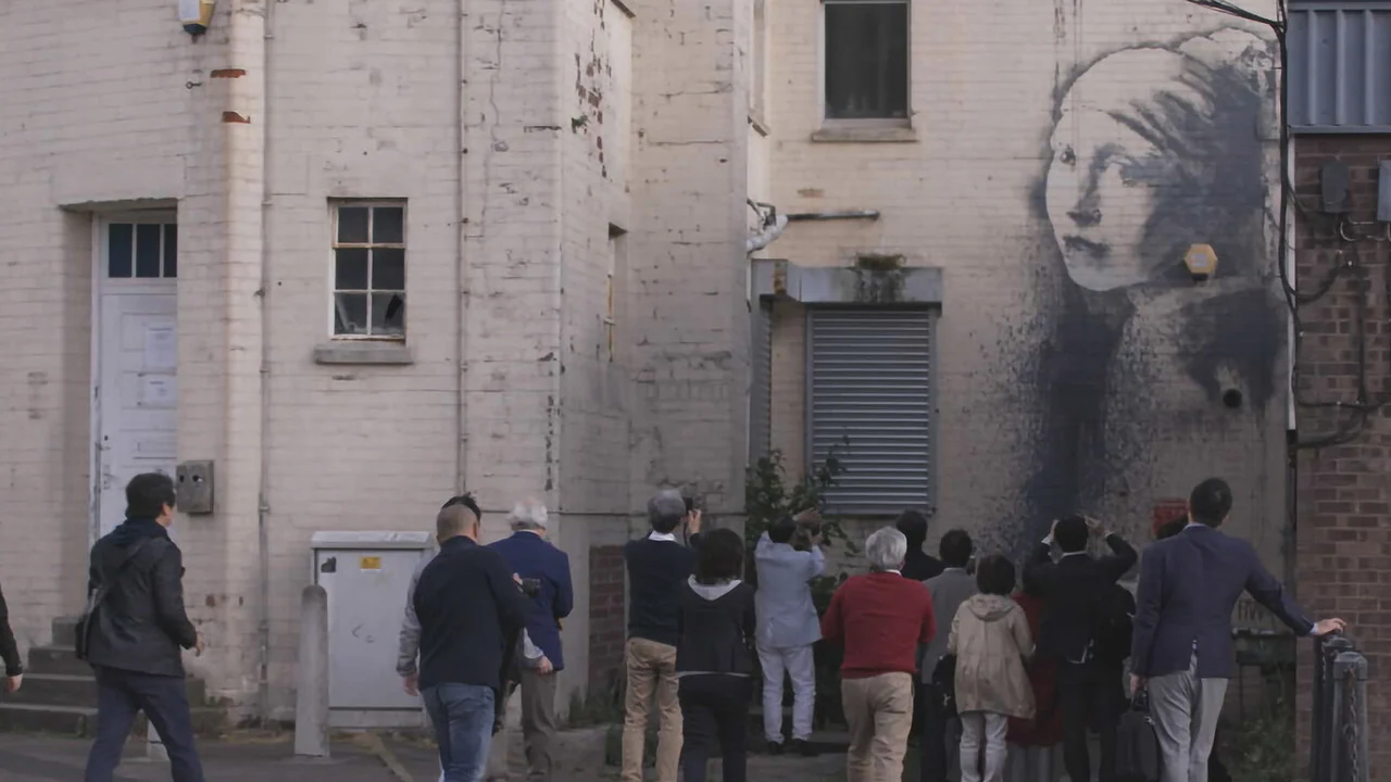 Фильм В погоне за Бэнкси (2020)